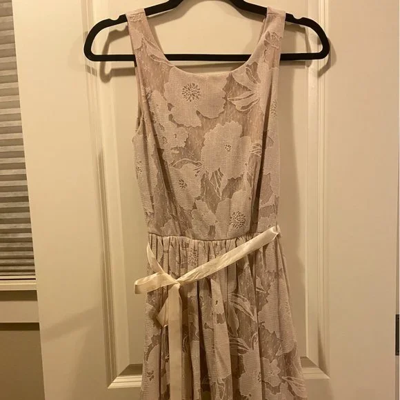 chinese dress ladies Do Long Pink Lace AO Dai Co-Ord with Feathers